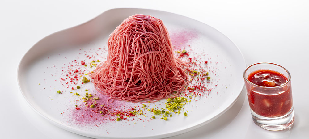 【イートイン限定】苺と桜の生絞りモンブラン&名古屋トリート・ご馳走カレー